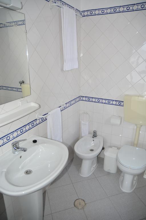 Residencial A Doca Hotel FAO Room photo